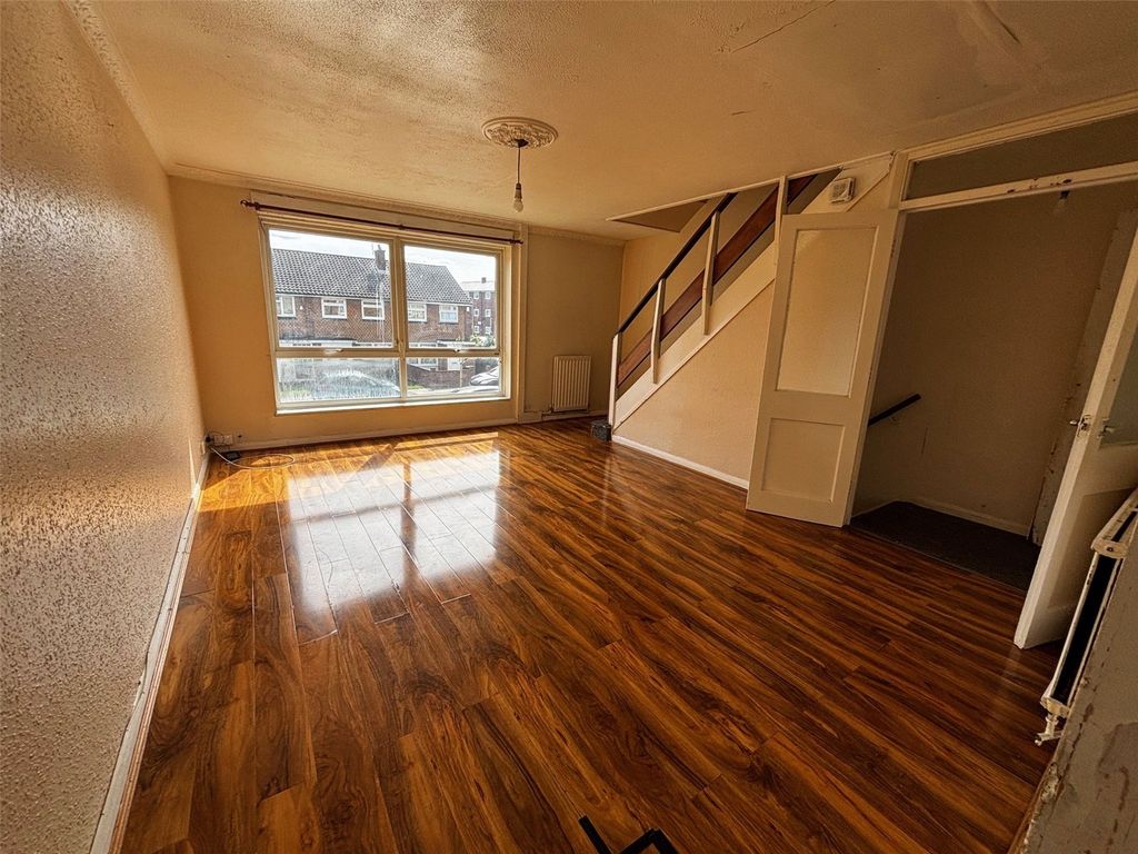 Property photo 3 of 9 Picture No. 23