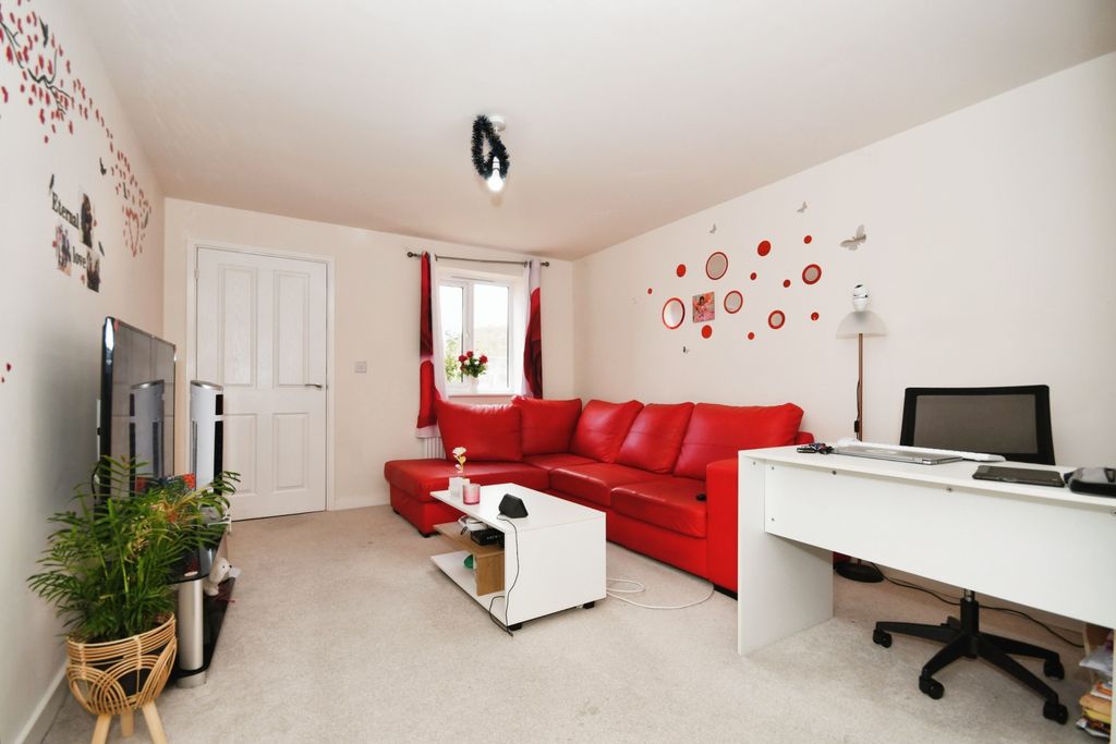 Property photo 2 of 15