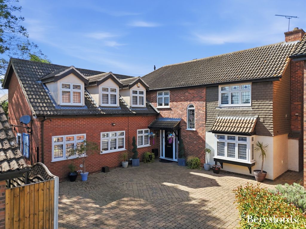 Property photo 1 of 36 Picture No. 01