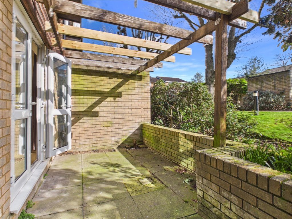 Property photo 3 of 8 Picture No. 06