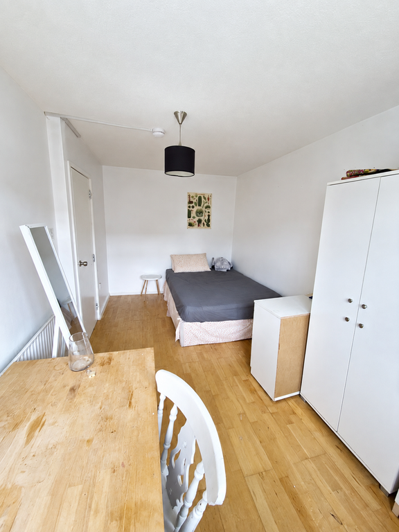 Property photo 1 of 4