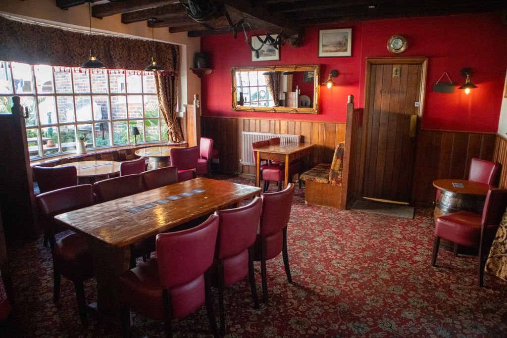 Property photo 2 of 10