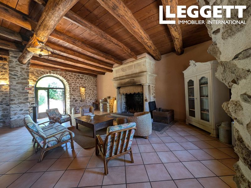 Property photo 2 of 10