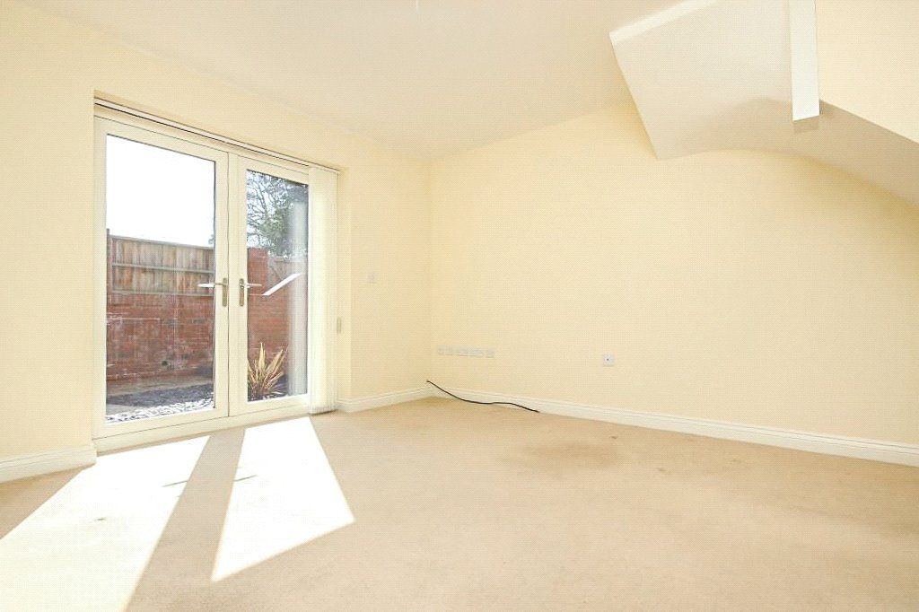 Property photo 2 of 10 Picture No. 60