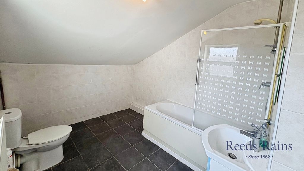 Property photo 3 of 9 Pbox-Img.Jpg