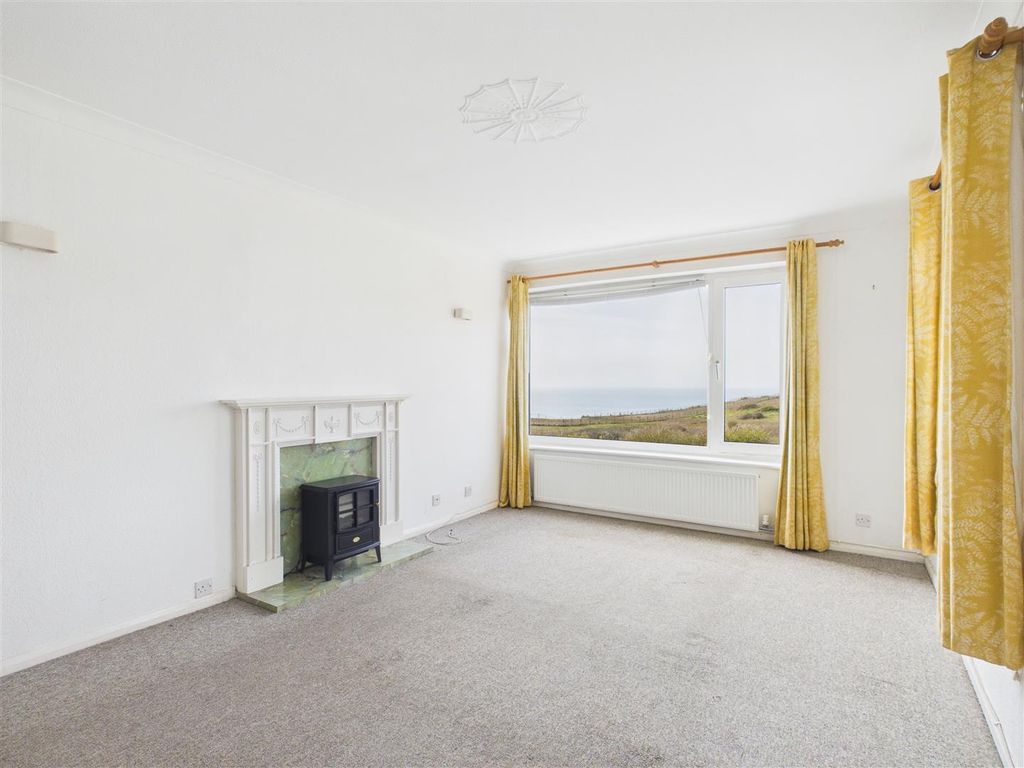 Property photo 3 of 13 Living/Dining Room