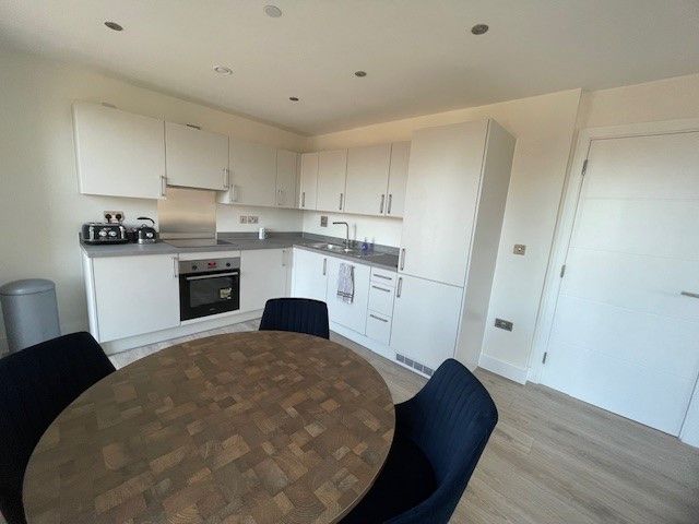 Property photo 3 of 21