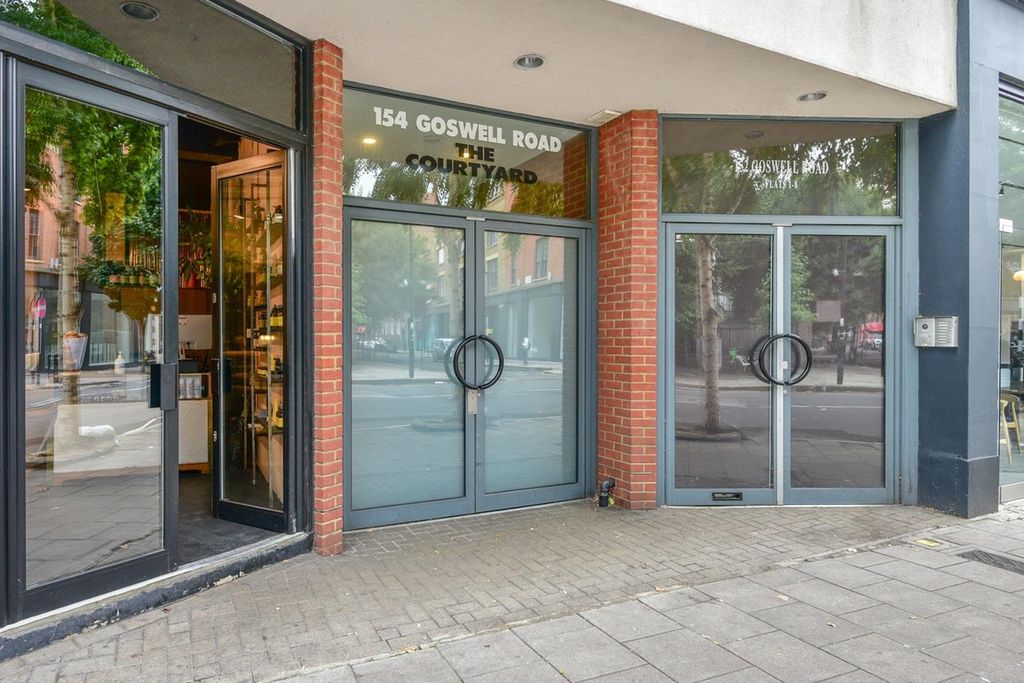 Property photo 2 of 18 2.Jpeg