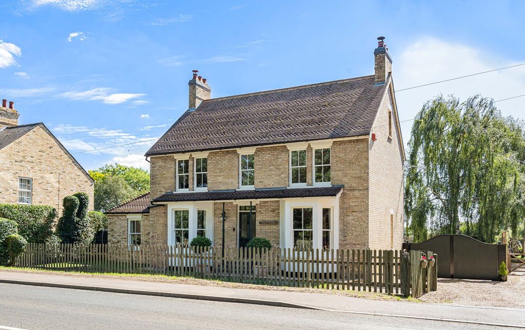 Property photo 1 of 30