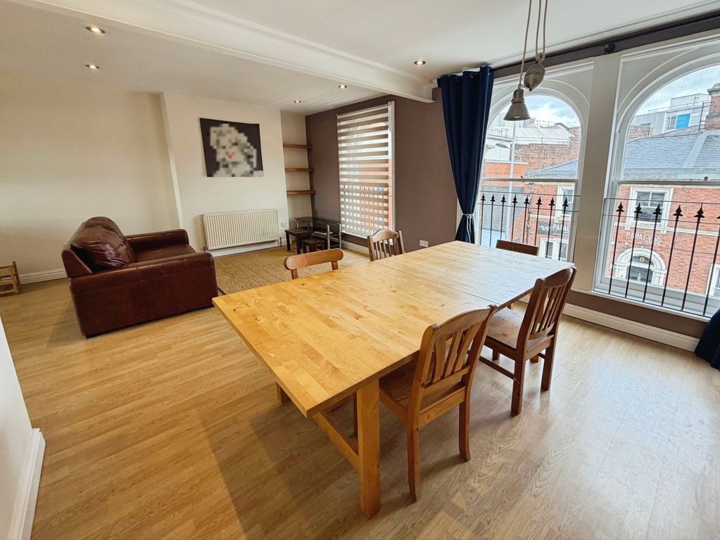 Property photo 3 of 8 Kitchen/Living Area