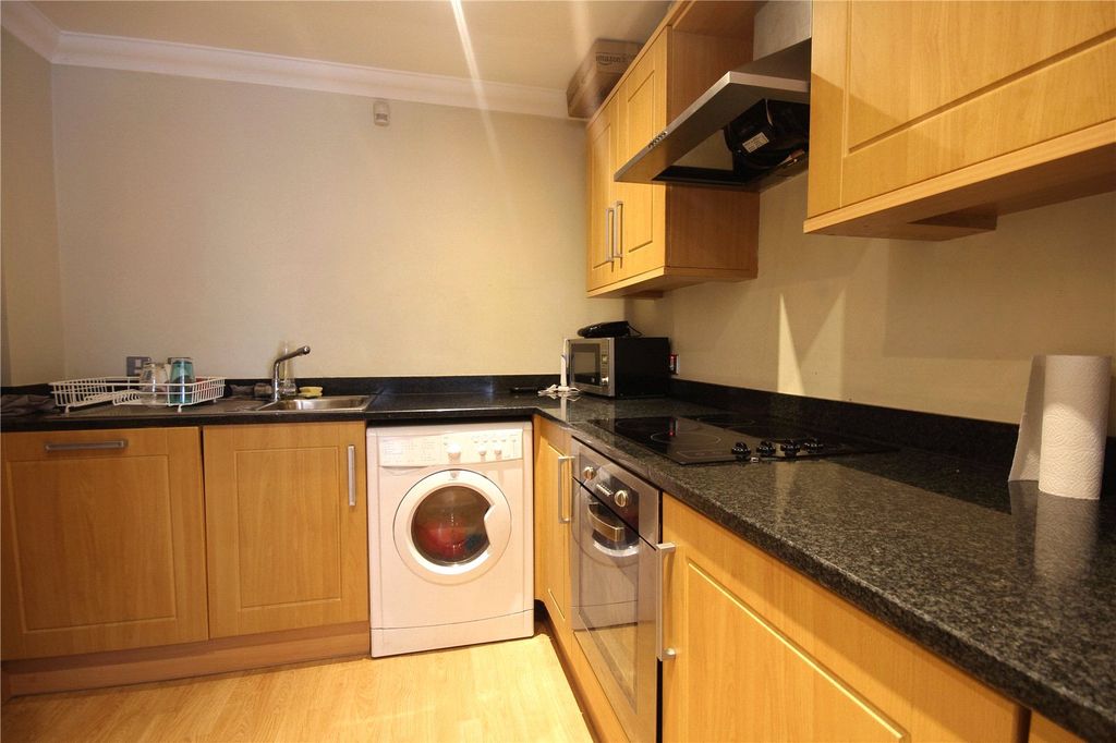 Property photo 2 of 6 Picture No. 06