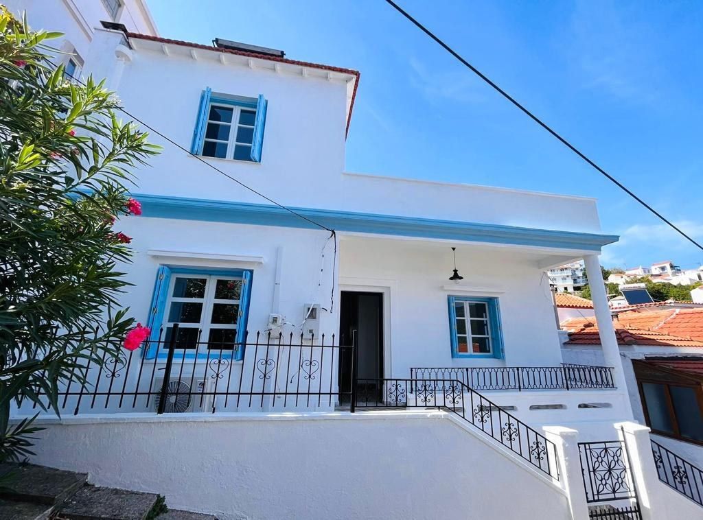 Property photo 3 of 30