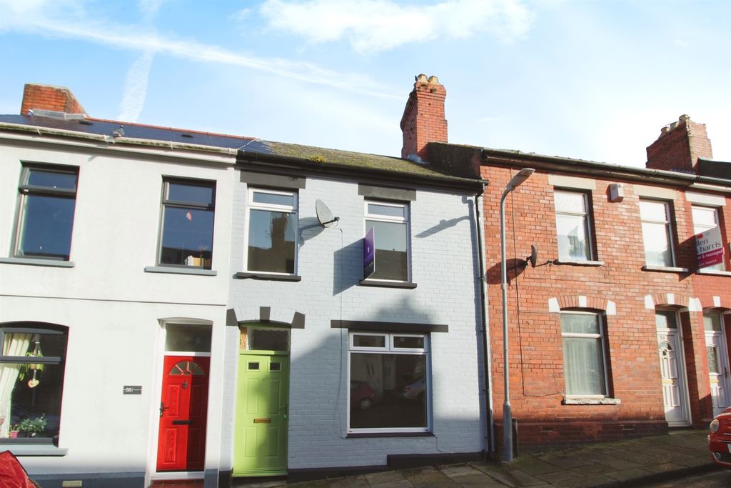 Property photo 1 of 17