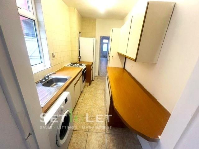 Property photo 3 of 11 79 Devana Road 6A.Jpg