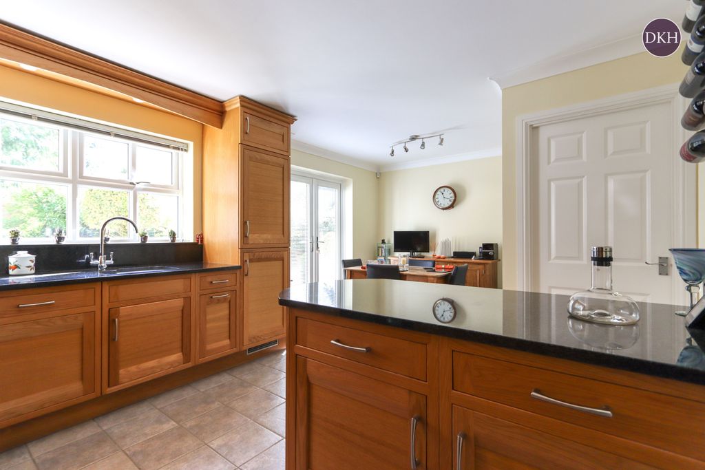 Property photo 3 of 18 Picture No. 07