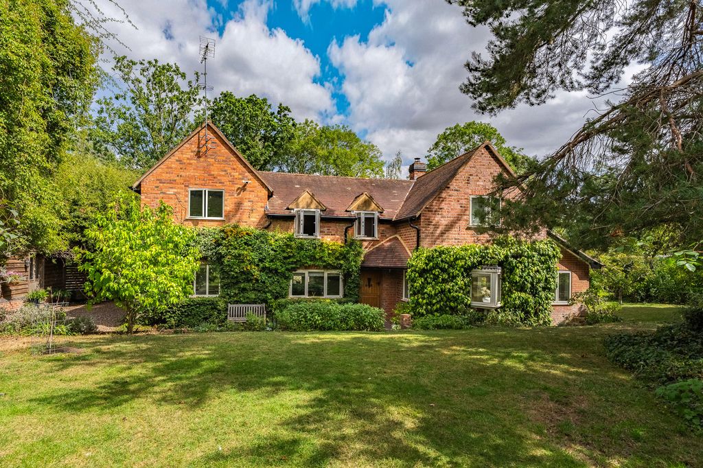 Property photo 1 of 52