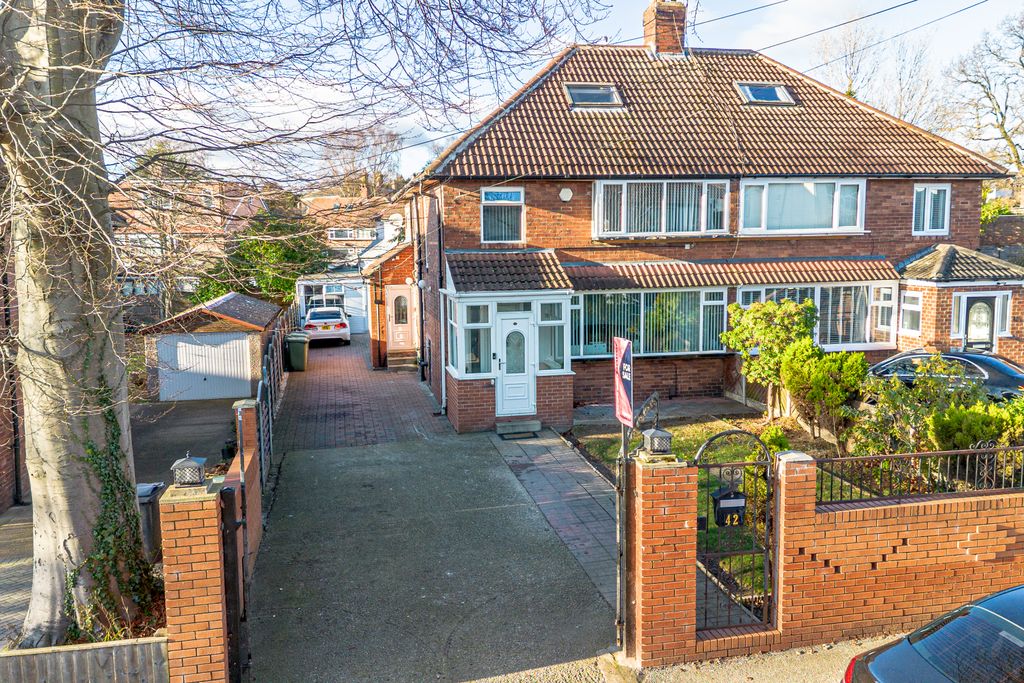 Property photo 1 of 32 Thornlane1