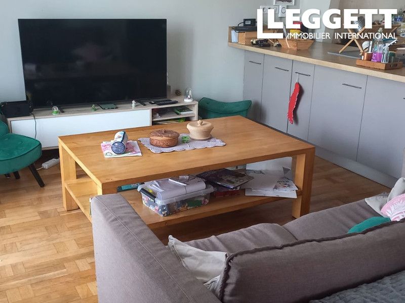 Property photo 2 of 9