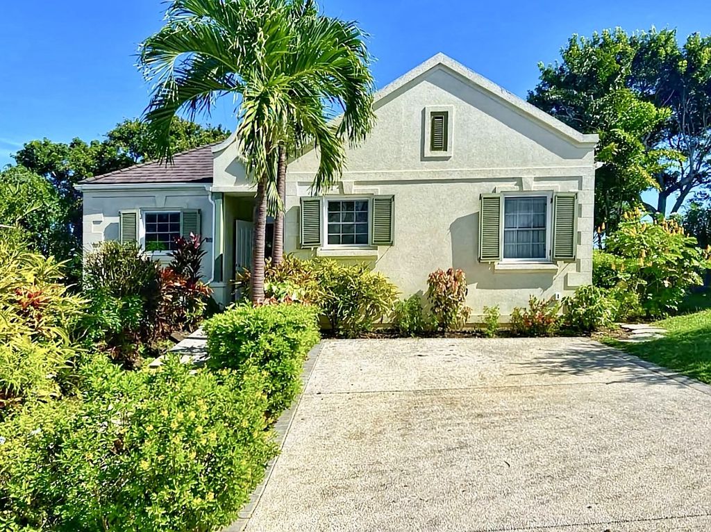 Property photo 2 of 13