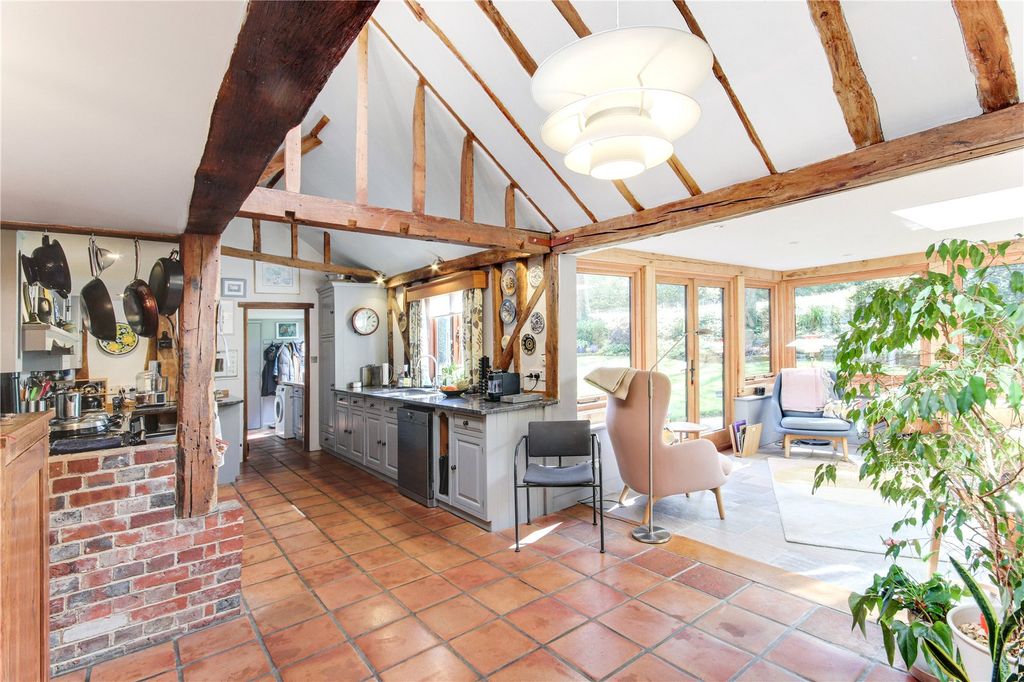 Property photo 2 of 18 Kitchen/Garden Room