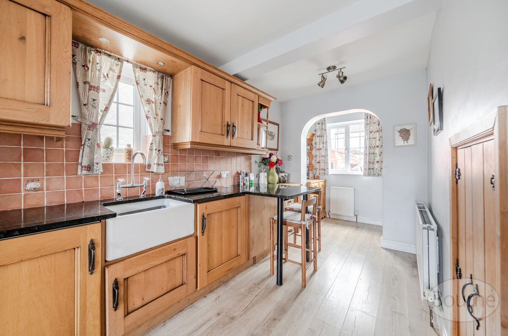 Property photo 3 of 17 d66753c9-40d2-4F4...