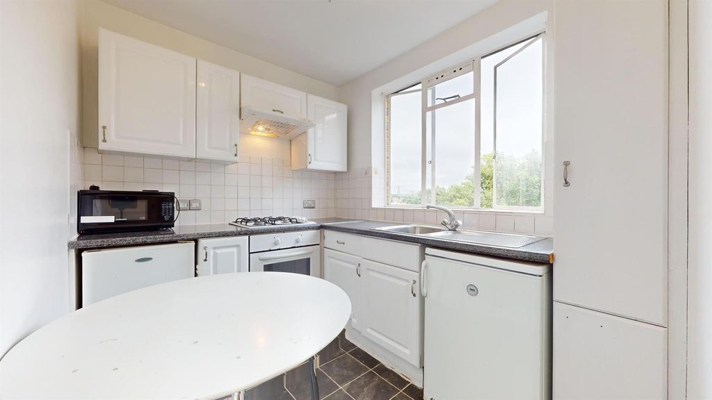 Property photo 3 of 12 6697A114353d099Aad1306A7_9F72054c0461d2320269E6Aee
