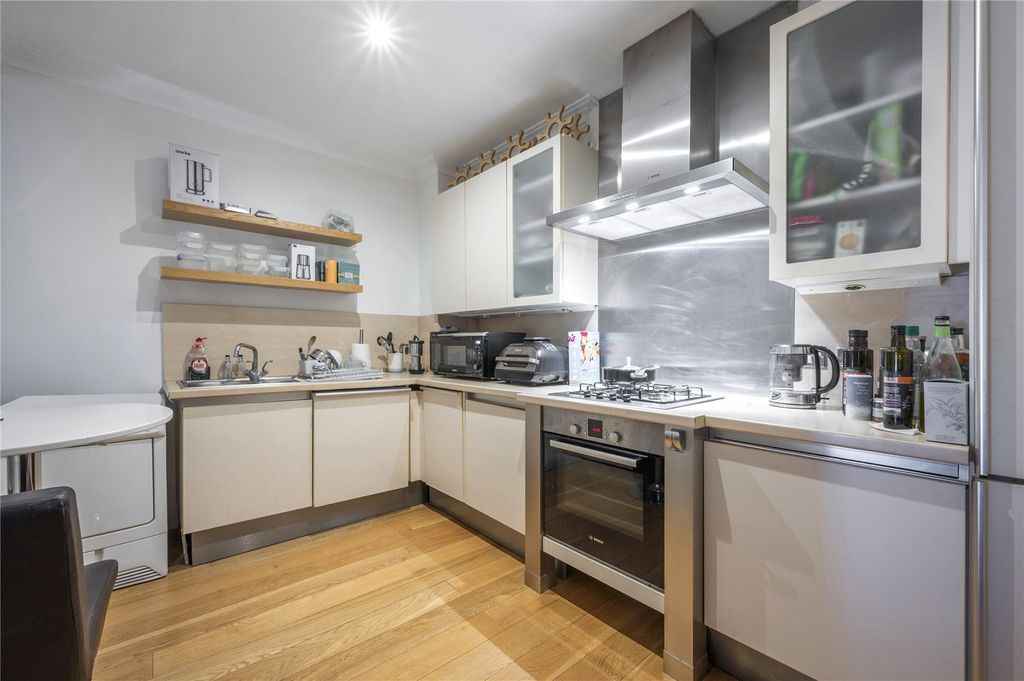 Property photo 3 of 10 Picture No. 06