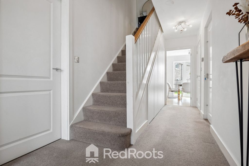 Property photo 3 of 32 4010715