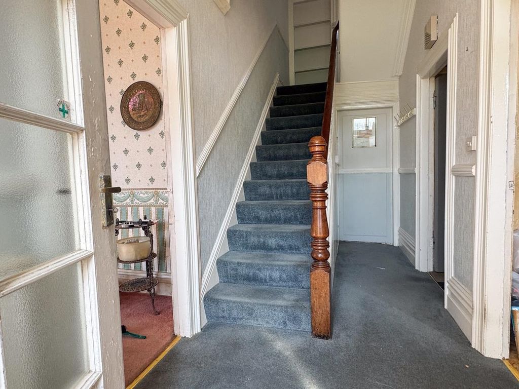 Property photo 2 of 22 Arrandale-18.Jpg