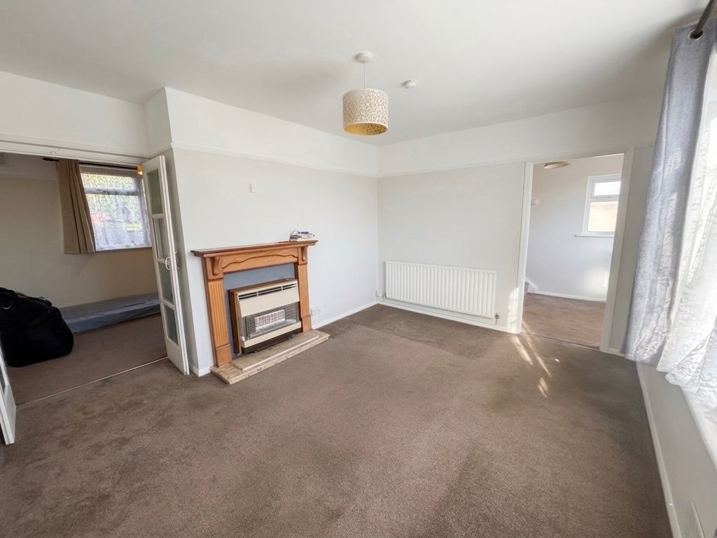 Property photo 3 of 9 Balcony