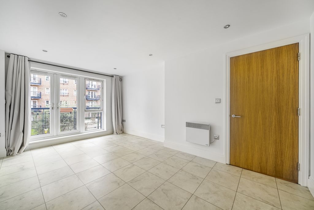 Property photo 2 of 6 1238616 (3)