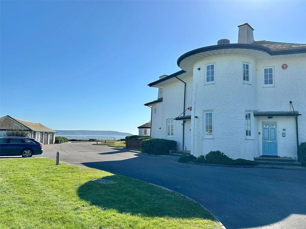 Property photo 2 of 19 Picture No. 14