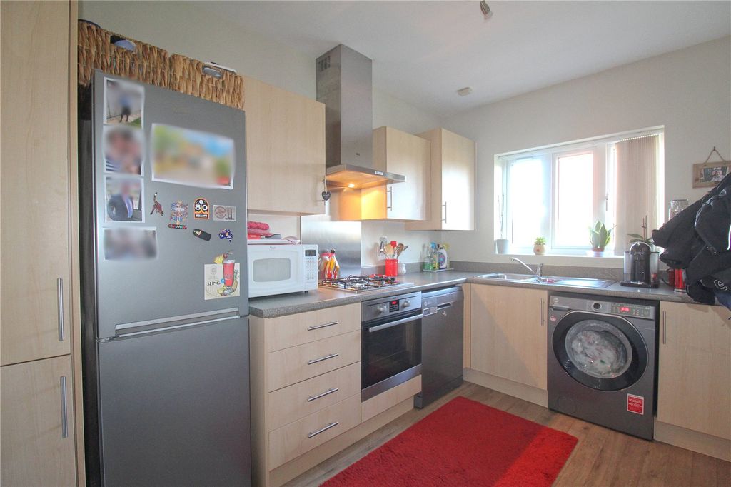 Property photo 3 of 15 Picture No. 11