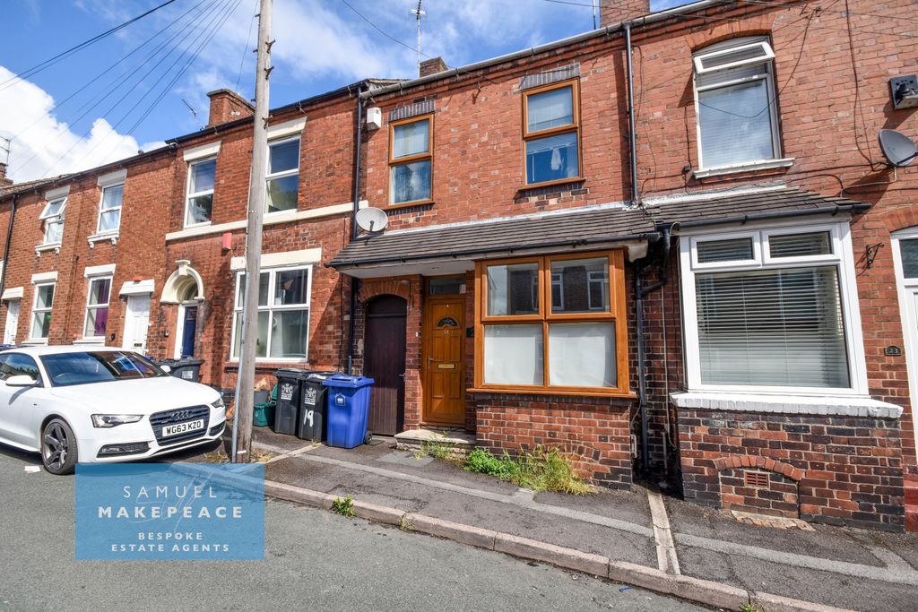 Property photo 1 of 13 Two Bedroom Terraced Property With Spacious Lounge/Diner