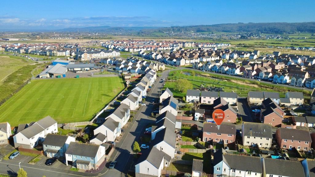 Property photo 2 of 21 Setting &amp; Green Space Close By