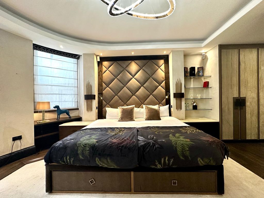 Additional image 9 of 4 bed flat to rentPark Lane, London W1K