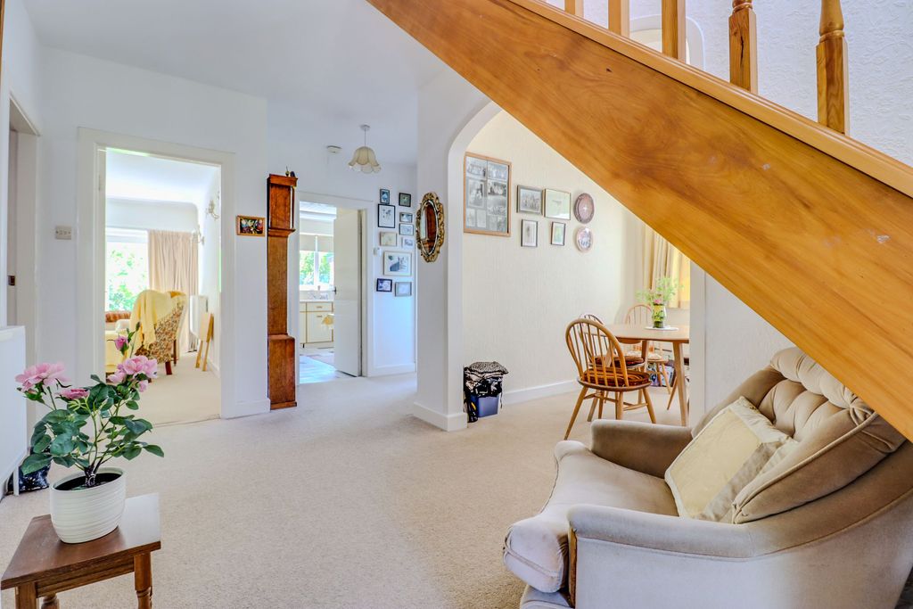 Property photo 3 of 26