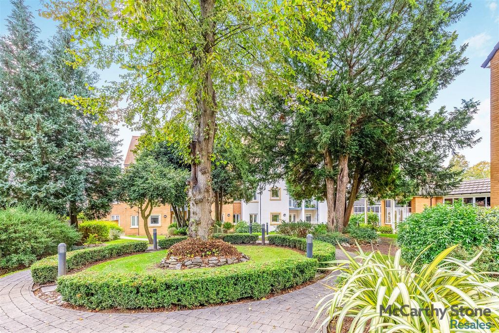 Property photo 1 of 31 B-21.Jpg