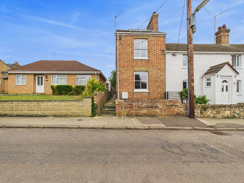 Property photo 1 of 17