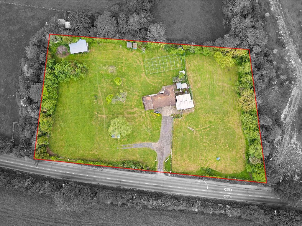Property photo 3 of 19 Picture No. 30