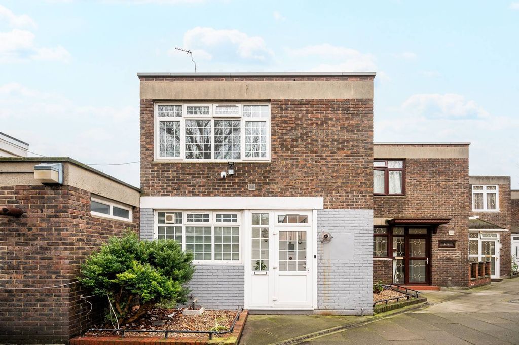 Property photo 2 of 13