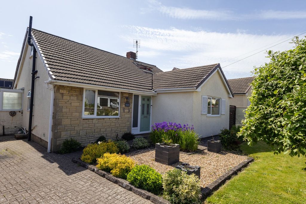 Property photo 1 of 25
