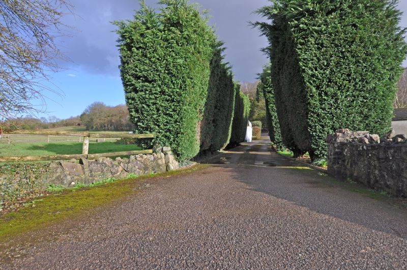 Property photo 3 of 51 Photo 33