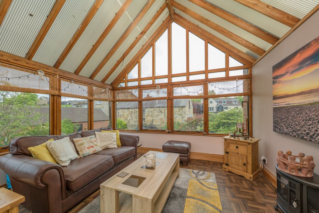 Property photo 3 of 50 Conservatory-1