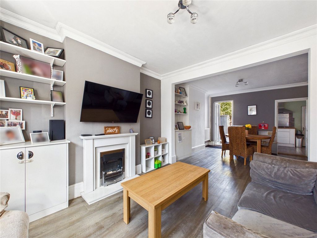 Property photo 2 of 10 Picture No. 04