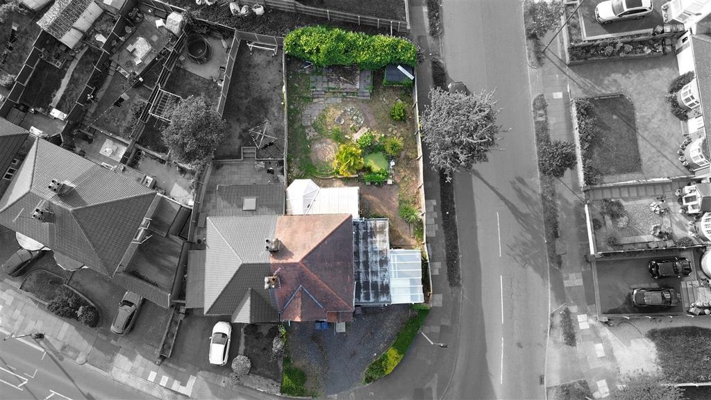 Property photo 2 of 21 Approach