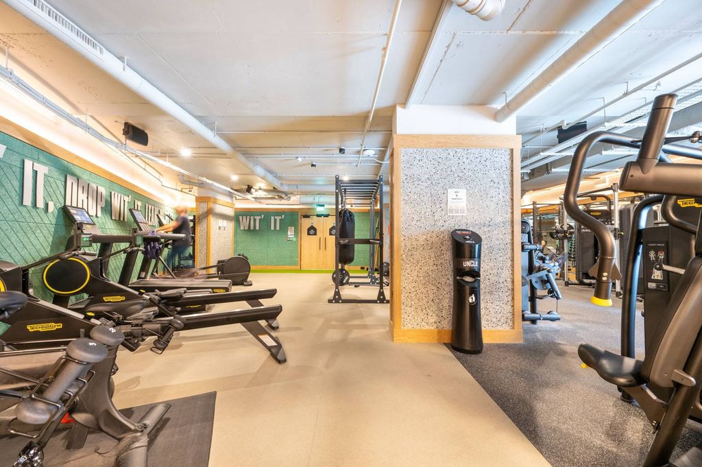 Property photo 1 of 29