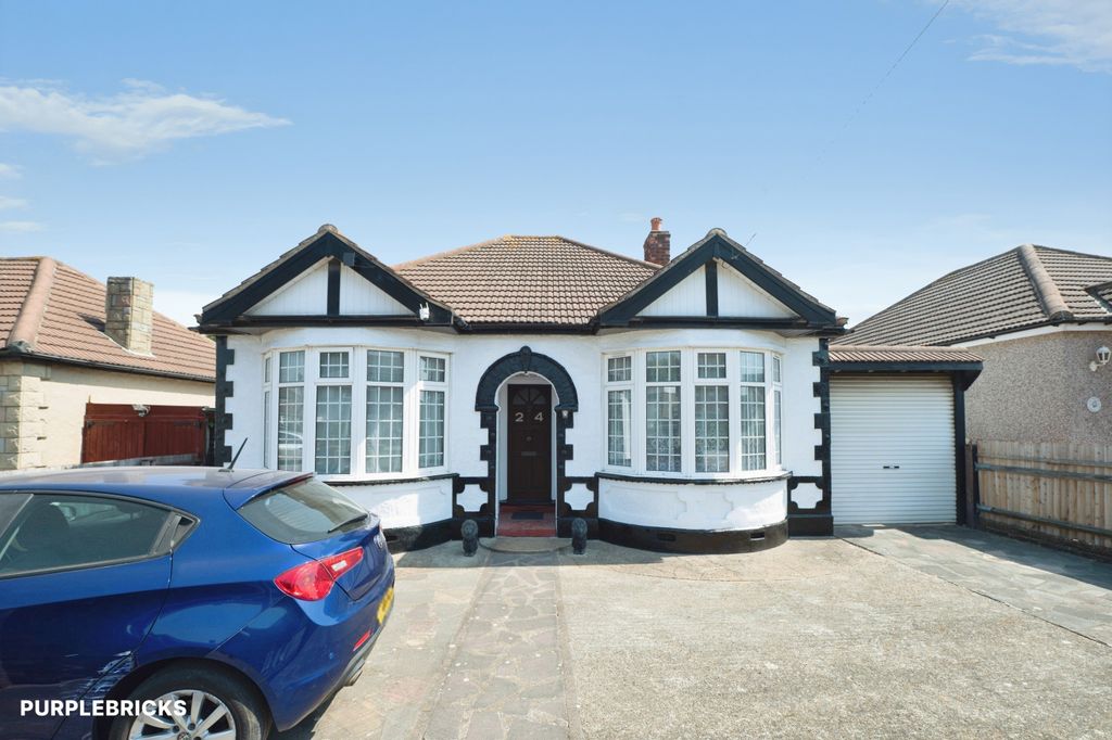 Property photo 2 of 32