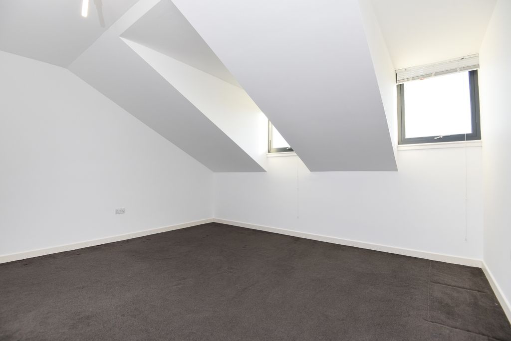 Property photo 2 of 6 583ee6B8834A3-151407