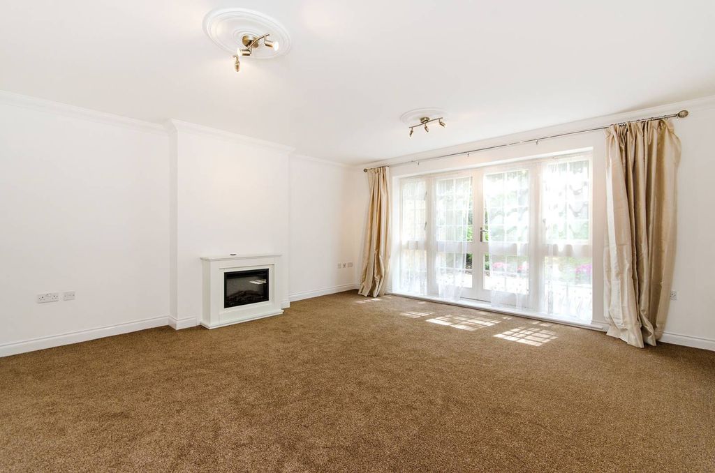 Property photo 3 of 7